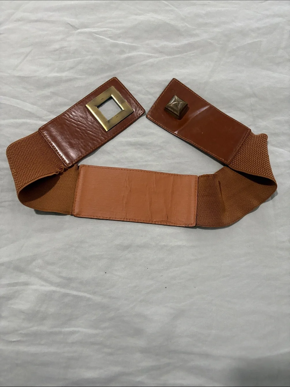 Tan Elastic Waist Belt with Gold-Tone Decorative Buckle